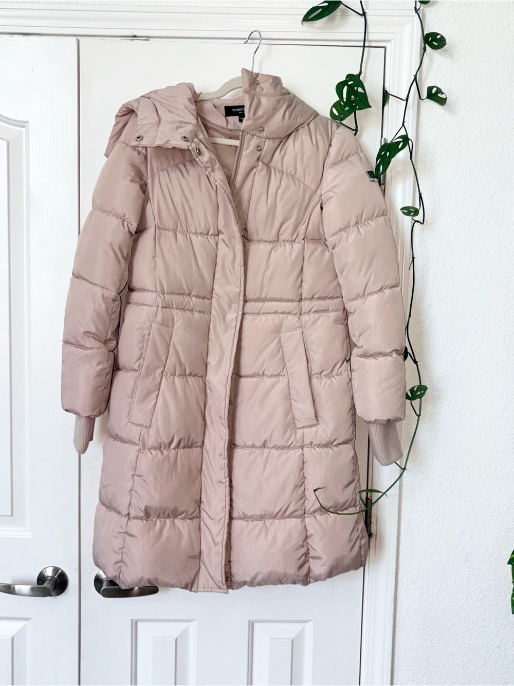Kenneth Cole Women's A-Line Midi-Length Hooded Puffer with Zippered jacket XS